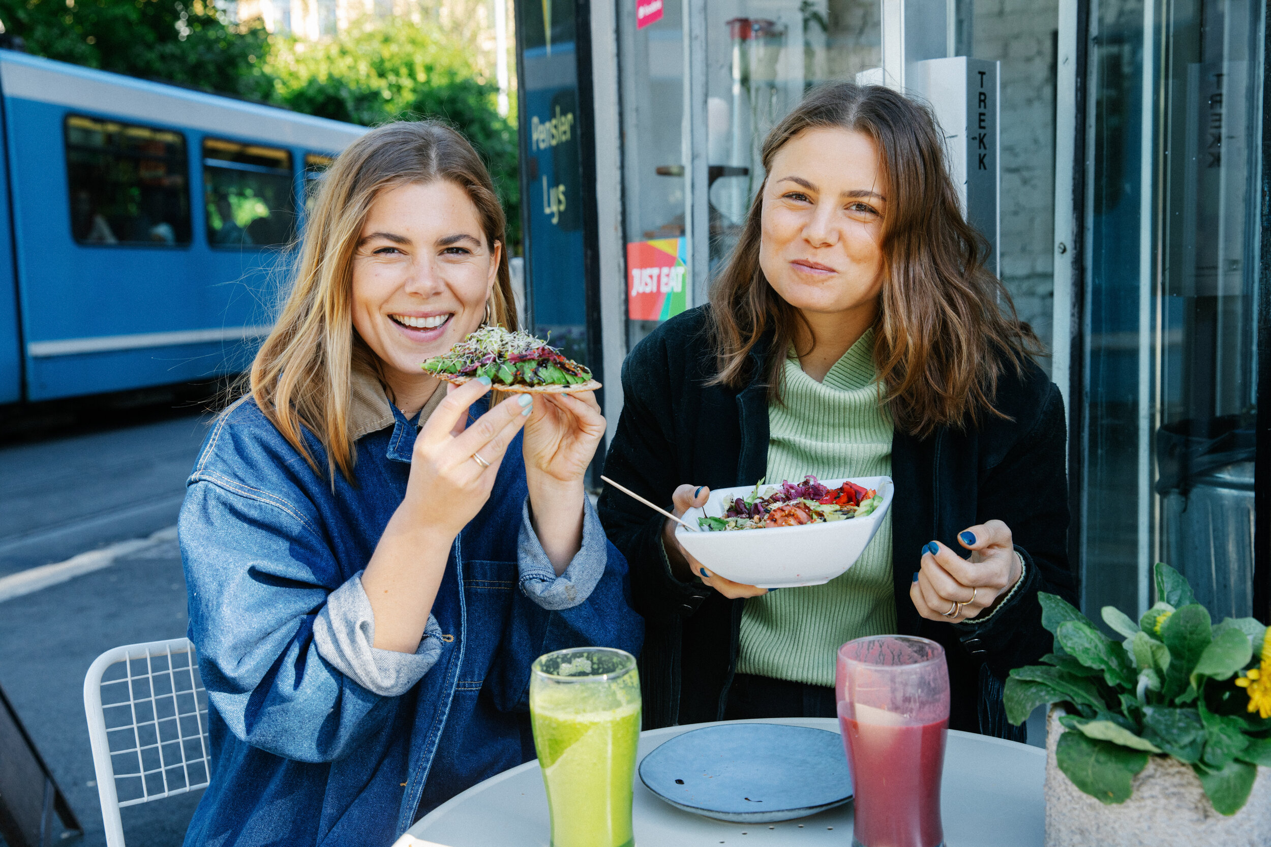 Slik lever søstrene bak Radical Broccoli det plantebaserte livet