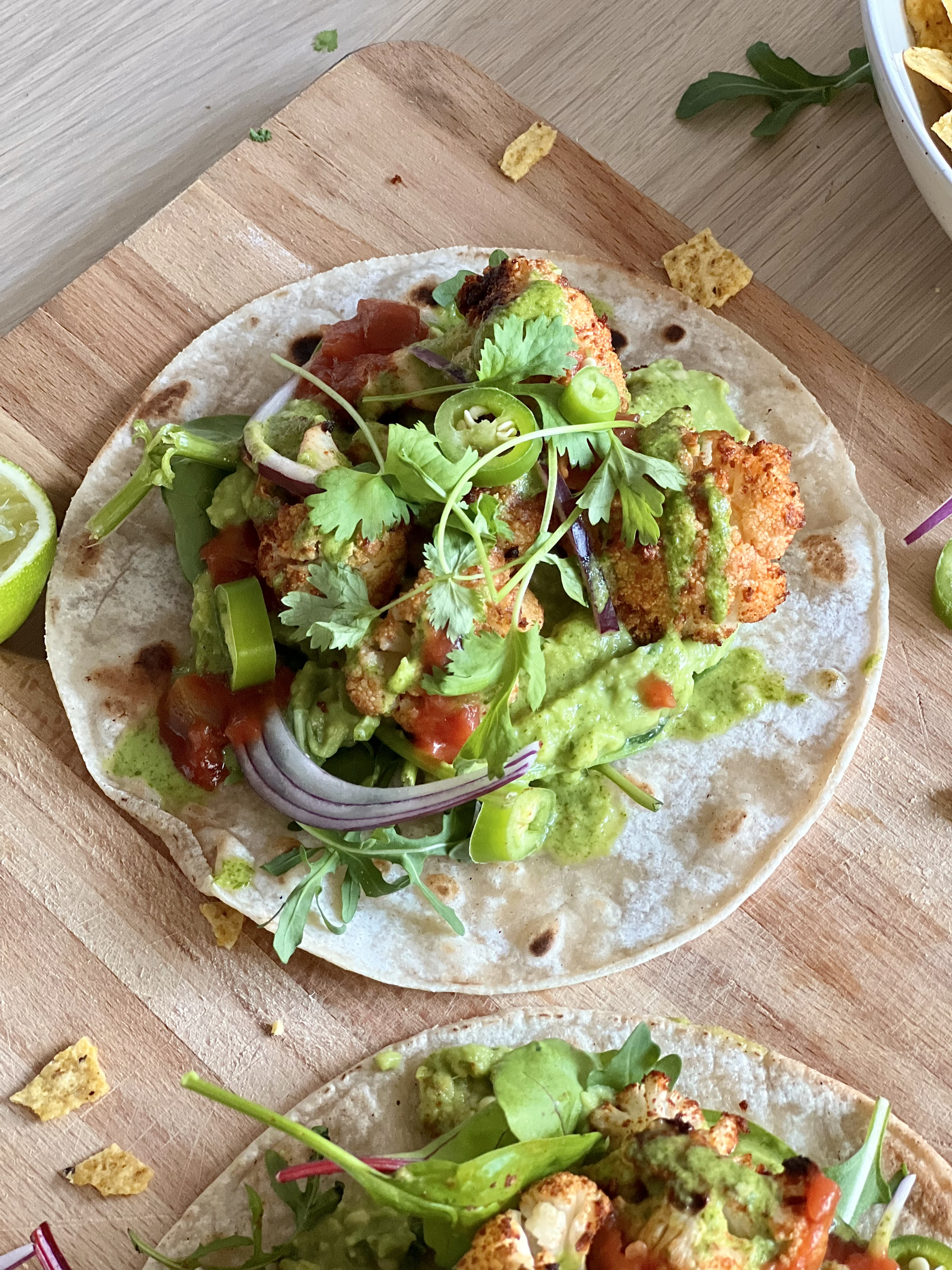 Veganerguttas blomkåltortilla