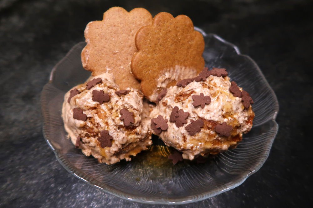 Oppskrift fra Veganske fristelser - pepperkakeis 